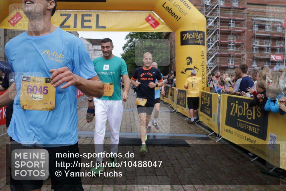 13.09.2026 - Kiel Lauf Yannick Fuchs http://msf.ph/oto/10488047 13.09.2026 10:32:18 Ziel 524, 2716, 3353, 3570, 3923, 4079, 7790, 8376, 8465, 8489, 8878, 10087, 10981, 11416, 11451, 11612, 12761, 153, 520, 577, 1239, 1403, 1406, 1981, 2389, 2990, 4816, 4900, 4903, 5134, 5965, 6985, 7375, 8465, 8837, 8958, 9438, 10768, 11193, 11722, 11927, 11975, 12024, 12028, 12058, 12127, 1393, 3170, 4236, 4349, 4512, 6435, 8033, 8683, 9123, 11299, 11319, 12071, 12367, 900, 1076, 1626, 1981, 4616, 5071, 5868, 5870, 6985, 7375 meine-sportfotos.de