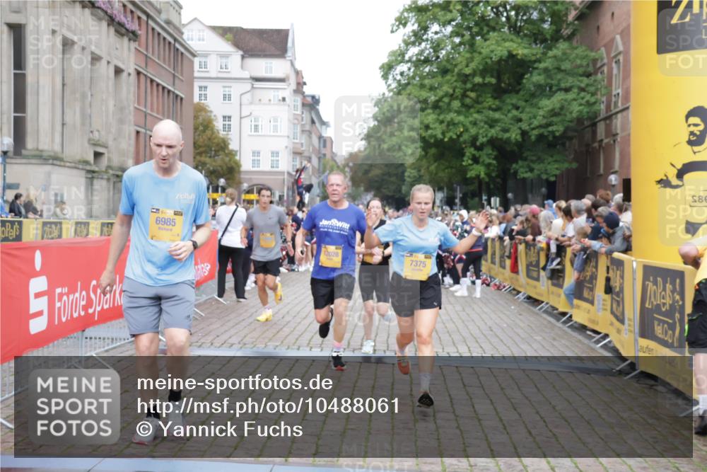 13.09.2026 - Kiel Lauf Yannick Fuchs http://msf.ph/oto/10488061 13.09.2026 10:32:21 Ziel 524, 2716, 3353, 3570, 3923, 4079, 4349, 6435, 7790, 8376, 8489, 8878, 11451, 11612, 12367, 12761, 153, 520, 577, 1239, 1403, 1406, 2389, 2716, 2990, 4816, 4900, 4903, 5134, 5965, 6985, 7375, 8465, 8837, 8958, 9438, 10087, 10768, 10981, 11193, 11416, 11722, 11927, 11975, 12024, 12028, 12058, 12127, 870, 875, 1393, 1612, 3170, 4236, 4512, 5721, 8033, 8621, 8683, 9123, 11299, 11319, 12071, 900, 1626, 1981, 4616, 5071, 5134, 5868, 5870, 6985, 7375, 10768 meine-sportfotos.de