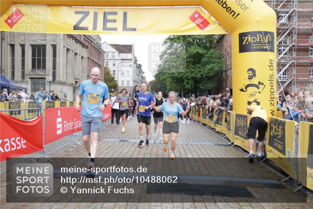 13.09.2026 - Kiel Lauf Yannick Fuchs http://msf.ph/oto/10488062 13.09.2026 10:32:21 Ziel 524, 2716, 3353, 3570, 3923, 4079, 4349, 6435, 7790, 8376, 8489, 8878, 11451, 11612, 12367, 12761, 153, 520, 577, 1239, 1403, 1406, 2389, 2716, 2990, 4816, 4900, 4903, 5134, 5965, 6985, 7375, 8465, 8837, 8958, 9438, 10087, 10768, 10981, 11193, 11416, 11722, 11927, 11975, 12024, 12028, 12058, 12127, 870, 875, 1393, 1612, 3170, 4236, 4512, 5721, 8033, 8621, 8683, 9123, 11299, 11319, 12071, 900, 1626, 1981, 4616, 5071, 5134, 5868, 5870, 6985, 7375, 10768 meine-sportfotos.de