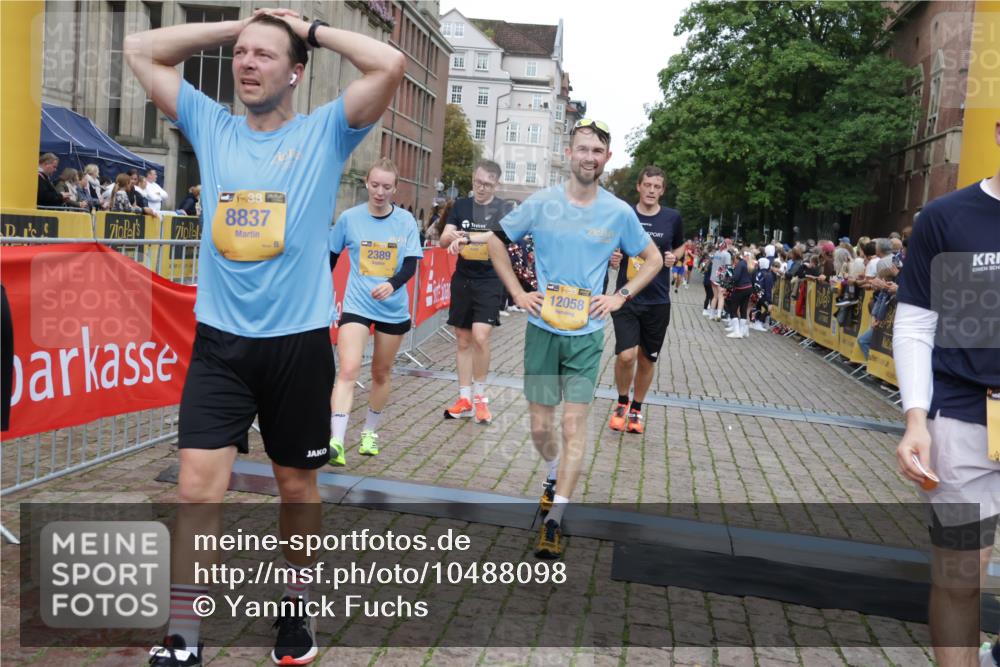 13.09.2026 - Kiel Lauf Yannick Fuchs http://msf.ph/oto/10488098 13.09.2026 10:32:32 Ziel 1393, 3170, 3923, 4236, 4349, 4512, 6435, 8033, 8683, 8878, 9123, 11299, 11319, 11451, 11612, 12071, 12367, 153, 520, 524, 1239, 1403, 2716, 2990, 3353, 3570, 4079, 4816, 4903, 5965, 7790, 8376, 8465, 8489, 10087, 10981, 11416, 11451, 11722, 11927, 11975, 12127, 12761, 342, 870, 875, 1612, 1801, 3327, 4393, 4963, 5721, 6337, 7471, 7650, 8621, 9879, 10338, 11597, 12353, 12728, 577, 1403, 1406, 2389, 4816, 4900, 8837, 8958, 9438 meine-sportfotos.de