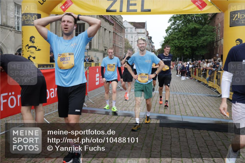 13.09.2026 - Kiel Lauf Yannick Fuchs http://msf.ph/oto/10488101 13.09.2026 10:32:32 Ziel 1393, 3170, 3923, 4236, 4349, 4512, 6435, 8033, 8683, 8878, 9123, 11299, 11319, 11451, 11612, 12071, 12367, 153, 520, 524, 1239, 1403, 2716, 2990, 3353, 3570, 4079, 4816, 4903, 5965, 7790, 8376, 8465, 8489, 10087, 10981, 11416, 11451, 11722, 11927, 11975, 12127, 12761, 342, 870, 875, 1612, 1801, 3327, 4393, 4963, 5721, 6337, 7471, 7650, 8621, 9879, 10338, 11597, 12353, 12728, 577, 1403, 1406, 2389, 4816, 4900, 8837, 8958, 9438 meine-sportfotos.de