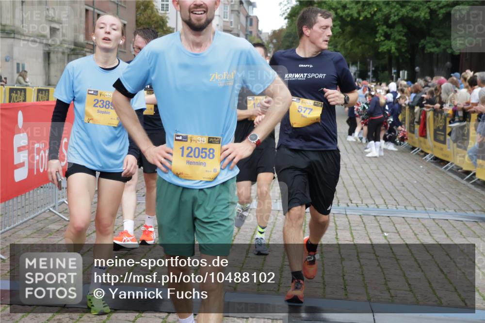 13.09.2026 - Kiel Lauf Yannick Fuchs http://msf.ph/oto/10488102 13.09.2026 10:32:33 Ziel 1393, 3170, 3923, 4236, 4349, 4512, 6435, 8033, 8683, 8878, 9123, 11299, 11319, 11612, 12071, 12367, 153, 520, 524, 1239, 2716, 2990, 3353, 3570, 3923, 4079, 4816, 4903, 5965, 7790, 8376, 8465, 8489, 8878, 10087, 10981, 11416, 11451, 11612, 11722, 11927, 11975, 12127, 12761, 32, 342, 870, 875, 1612, 1801, 3327, 4393, 4963, 5721, 6337, 7471, 7650, 8621, 9879, 10338, 11597, 12353, 12728, 577, 1403, 1406, 2389, 4816, 4900, 8837, 8958 meine-sportfotos.de
