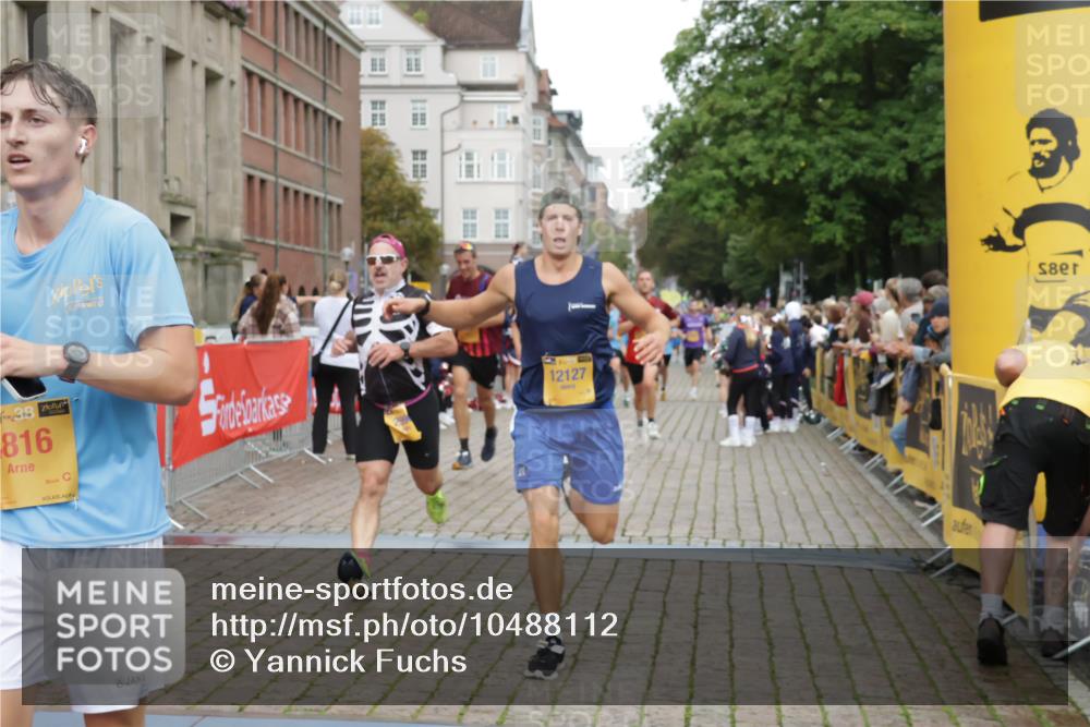 13.09.2026 - Kiel Lauf Yannick Fuchs http://msf.ph/oto/10488112 13.09.2026 10:32:37 Ziel 870, 875, 1393, 1612, 1801, 3170, 4236, 4512, 5721, 8033, 8621, 8683, 9123, 11299, 11319, 12071, 12353, 153, 520, 524, 1239, 2716, 2990, 3353, 3570, 3923, 4079, 4349, 4903, 5965, 6435, 7790, 8376, 8465, 8489, 8878, 10087, 10981, 11416, 11451, 11612, 11722, 11927, 11975, 12127, 12367, 12761, 32, 342, 1467, 3327, 4393, 4963, 6337, 7471, 7650, 9222, 9879, 10338, 11597, 12728, 520, 577, 1403, 1406, 2389, 2990, 4816, 11722, 11927, 12127 meine-sportfotos.de