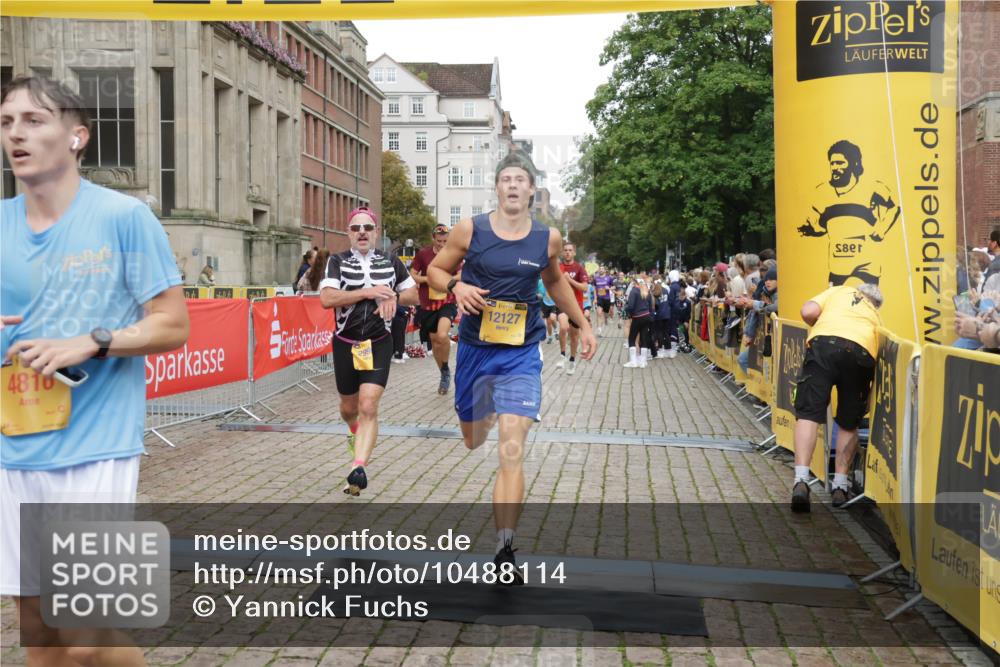 13.09.2026 - Kiel Lauf Yannick Fuchs http://msf.ph/oto/10488114 13.09.2026 10:32:37 Ziel 870, 875, 1393, 1612, 1801, 3170, 4236, 4512, 5721, 8033, 8621, 8683, 9123, 11299, 11319, 12071, 12353, 153, 520, 524, 1239, 2716, 2990, 3353, 3570, 3923, 4079, 4349, 4903, 5965, 6435, 7790, 8376, 8465, 8489, 8878, 10087, 10981, 11416, 11451, 11612, 11722, 11927, 11975, 12127, 12367, 12761, 32, 342, 1467, 3327, 4393, 4963, 6337, 7471, 7650, 9222, 9879, 10338, 11597, 12728, 520, 577, 1403, 1406, 2389, 2990, 4816, 11722, 11927, 12127 meine-sportfotos.de