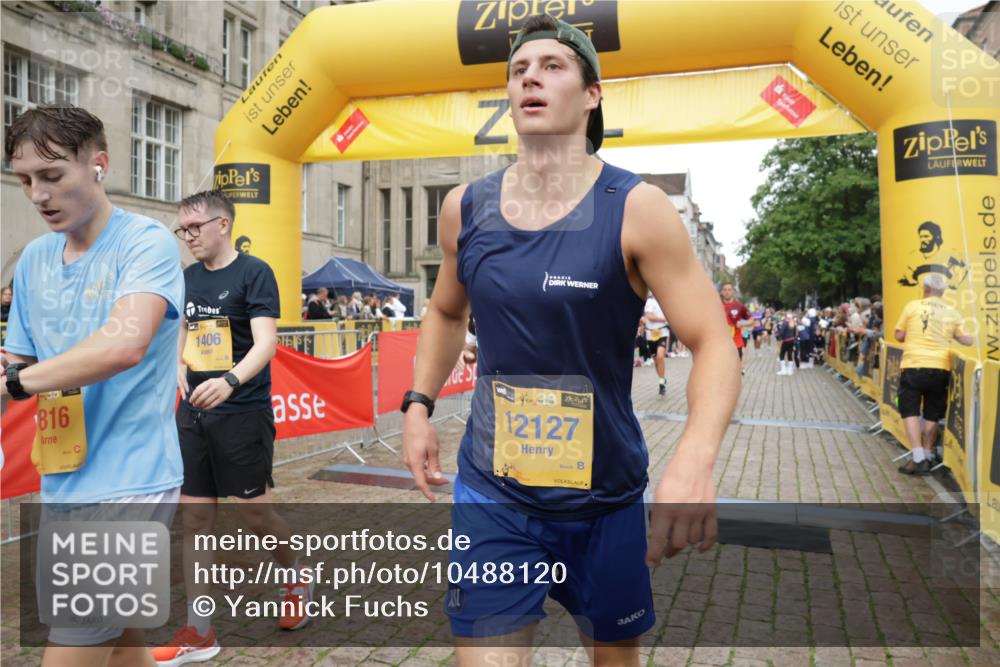 13.09.2026 - Kiel Lauf Yannick Fuchs http://msf.ph/oto/10488120 13.09.2026 10:32:38 Ziel 870, 875, 1393, 1612, 1801, 3170, 4236, 4512, 5721, 8033, 8621, 8683, 9123, 11299, 11319, 12071, 12353, 153, 520, 524, 1239, 2716, 3170, 3353, 3570, 3923, 4079, 4349, 4903, 5965, 6435, 7790, 8376, 8465, 8489, 8878, 10087, 10981, 11416, 11451, 11612, 11722, 11927, 11975, 12071, 12367, 12761, 32, 342, 1467, 3327, 4393, 4963, 6337, 7471, 7650, 9222, 9879, 10338, 11597, 12728, 153, 520, 577, 1239, 1403, 2990, 4816, 11722, 11927, 12127 meine-sportfotos.de