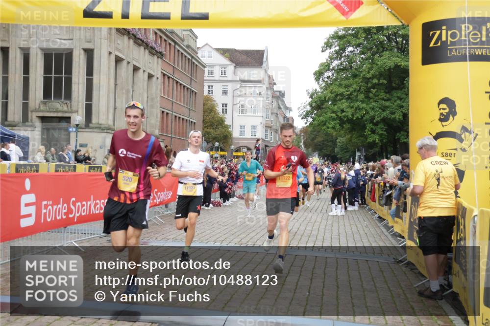 13.09.2026 - Kiel Lauf Yannick Fuchs http://msf.ph/oto/10488123 13.09.2026 10:32:39 Ziel 870, 875, 1393, 1612, 1801, 4236, 4512, 4963, 5721, 7471, 7650, 8033, 8621, 8683, 9123, 11299, 11319, 12353, 153, 524, 1239, 2716, 3170, 3353, 3570, 3923, 4079, 4349, 4903, 5965, 6435, 7790, 8376, 8465, 8489, 8878, 10087, 10981, 11416, 11451, 11612, 11722, 11927, 11975, 12071, 12367, 12761, 32, 342, 1467, 3327, 4393, 6337, 9222, 9879, 10338, 11597, 12728, 153, 520, 1239, 1403, 2990, 4816, 4903, 5965, 11722, 11927, 11975, 12127 meine-sportfotos.de
