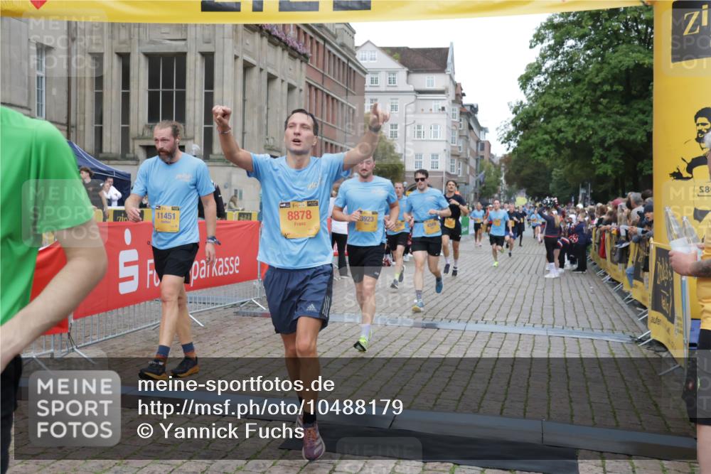 13.09.2026 - Kiel Lauf Yannick Fuchs http://msf.ph/oto/10488179 13.09.2026 10:32:58 Ziel 32, 1467, 3327, 9222, 9879, 342, 870, 875, 1393, 1612, 1801, 3170, 3923, 4236, 4349, 4393, 4512, 4963, 5721, 6337, 6435, 7471, 7650, 8033, 8621, 8683, 8878, 9123, 10338, 11299, 11319, 11597, 11612, 12071, 12353, 12367, 12728, 864, 1327, 1525, 2824, 3997, 4929, 5197, 5274, 5907, 6988, 7030, 7709, 8280, 9411, 9891, 9975, 10181, 10448, 10552, 10773, 11754, 12277, 12339, 524, 3570, 3923, 4079, 4349, 6435, 7790, 8376, 8878, 11451, 11612, 12367, 12761 meine-sportfotos.de