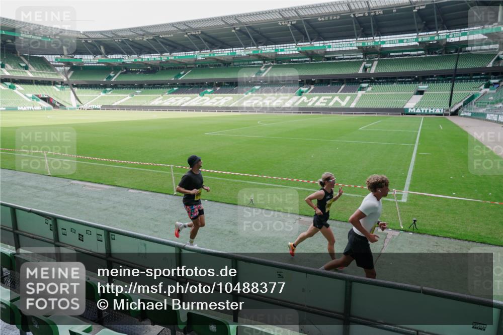 13.09.2026 - 21. swb-Marathon Bremen Michael Burmester http://msf.ph/oto/10488377 13.09.2026 10:24:50 Laufen im Stadion 10143, 10235, 10312, 10328, 10336, 10337, 10341, 10346, 10358, 10456, 10520, 10592, 10593, 10618, 10632, 10775, 10782, 10816, 10861, 10972, 10988, 11020, 11042, 11108, 11143, 11201, 11265, 11312, 11373, 11375, 11426, 11442, 11447, 11468, 11527, 11607, 11615, 11628, 11630, 11632, 11704, 11713, 11758, 11779, 11826, 11895, 11903, 11948, 12144, 12246, 12281, 12404, 12406, 12426, 12442, 12468, 12469, 12477, 12525, 13509, 13520, 13566, 13580, 13585, 13586 meine-sportfotos.de