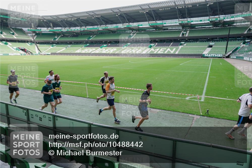 13.09.2026 - 21. swb-Marathon Bremen Michael Burmester http://msf.ph/oto/10488442 13.09.2026 10:27:15 Laufen im Stadion 10096, 10142, 10172, 10210, 10214, 10223, 10228, 10231, 10269, 10289, 10293, 10310, 10318, 10319, 10352, 10393, 10398, 10436, 10445, 10447, 10454, 10464, 10489, 10504, 10514, 10536, 10541, 10566, 10583, 10594, 10628, 10638, 10735, 10744, 10806, 10807, 10846, 10860, 10866, 10873, 10897, 10898, 10917, 10956, 10987, 10992, 11015, 11060, 11063, 11076, 11110, 11111, 11130, 11135, 11148, 11155, 11187, 11193, 11196, 11199, 11209, 11232 meine-sportfotos.de