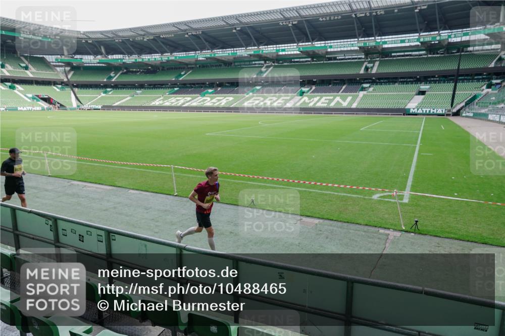 13.09.2026 - 21. swb-Marathon Bremen Michael Burmester http://msf.ph/oto/10488465 13.09.2026 10:27:43 Laufen im Stadion 10096, 10142, 10172, 10189, 10210, 10214, 10223, 10231, 10269, 10270, 10289, 10293, 10294, 10310, 10318, 10319, 10329, 10352, 10393, 10436, 10445, 10464, 10489, 10504, 10508, 10514, 10536, 10541, 10544, 10566, 10583, 10594, 10628, 10638, 10655, 10709, 10744, 10770, 10807, 10814, 10846, 10860, 10873, 10897, 10898, 10917, 10956, 10992, 11058, 11060, 11063, 11076, 11087, 11092, 11110, 11111, 11130, 11135, 11148, 11193, 11196 meine-sportfotos.de