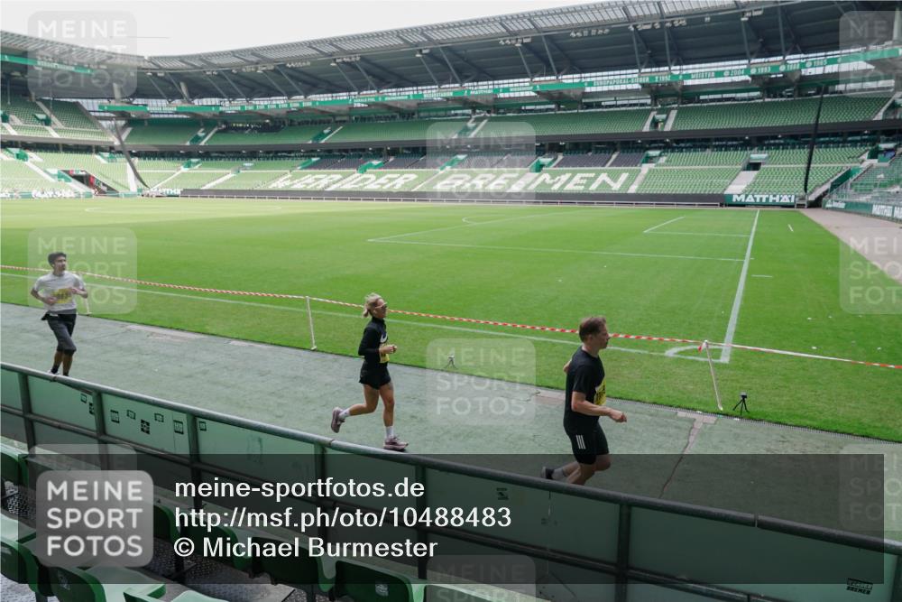 13.09.2026 - 21. swb-Marathon Bremen Michael Burmester http://msf.ph/oto/10488483 13.09.2026 10:28:14 Laufen im Stadion 10096, 10142, 10170, 10172, 10189, 10200, 10223, 10231, 10267, 10269, 10270, 10289, 10293, 10294, 10310, 10316, 10319, 10329, 10348, 10393, 10421, 10489, 10504, 10508, 10514, 10525, 10538, 10544, 10566, 10594, 10628, 10638, 10655, 10709, 10739, 10744, 10770, 10814, 10835, 10846, 10860, 10873, 10876, 10897, 10898, 10910, 10917, 10923, 10956, 10992, 10993, 11005, 11007, 11018, 11035, 11058, 11060, 11063, 11076, 11087, 11092, 11110, 11111, 11148, 11193, 11196 meine-sportfotos.de