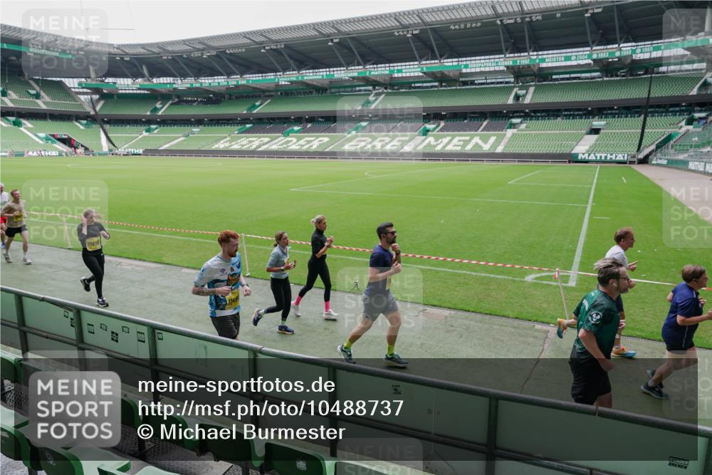 13.09.2026 - 21. swb-Marathon Bremen Michael Burmester http://msf.ph/oto/10488737 13.09.2026 10:33:47 Laufen im Stadion 10018, 10067, 10078, 10166, 10177, 10184, 10203, 10211, 10226, 10236, 10240, 10243, 10249, 10254, 10256, 10297, 10300, 10322, 10355, 10356, 10365, 10372, 10374, 10379, 10383, 10394, 10408, 10415, 10423, 10428, 10460, 10486, 10494, 10530, 10550, 10565, 10578, 10604, 10668, 10669, 10670, 10673, 10675, 10687, 10691, 10699, 10700, 10721, 10728, 10745, 10749, 10750, 10771, 10772, 10787, 10788, 10794, 10809, 10828, 10857, 10867, 10914, 11126, 11162, 11343 meine-sportfotos.de