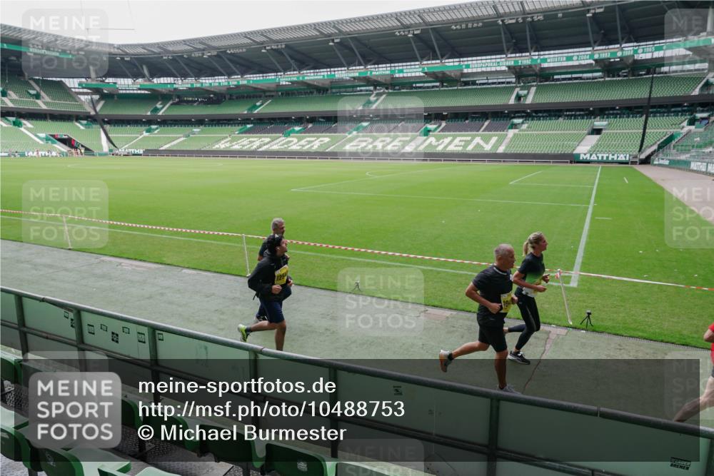 13.09.2026 - 21. swb-Marathon Bremen Michael Burmester http://msf.ph/oto/10488753 13.09.2026 10:34:05 Laufen im Stadion 10018, 10067, 10078, 10147, 10166, 10177, 10184, 10203, 10211, 10236, 10240, 10254, 10297, 10300, 10355, 10356, 10367, 10368, 10369, 10372, 10374, 10379, 10383, 10394, 10408, 10415, 10423, 10428, 10460, 10485, 10494, 10530, 10550, 10559, 10578, 10604, 10639, 10668, 10669, 10673, 10687, 10691, 10699, 10700, 10728, 10745, 10749, 10750, 10772, 10787, 10788, 10794, 10809, 10828, 10857, 10867, 10914, 10928, 11126, 11162, 11343, 11803, 10146, 10222, 10626 meine-sportfotos.de
