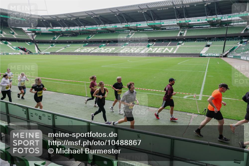 13.09.2026 - 21. swb-Marathon Bremen Michael Burmester http://msf.ph/oto/10488867 13.09.2026 10:36:15 Laufen im Stadion 10092, 10093, 10144, 10152, 10153, 10154, 10157, 10160, 10173, 10175, 10181, 10182, 10185, 10186, 10187, 10195, 10198, 10237, 10245, 10251, 10257, 10263, 10272, 10275, 10278, 10291, 10296, 10306, 10309, 10331, 10332, 10338, 10357, 10377, 10382, 10390, 10403, 10409, 10411, 10420, 10427, 10429, 10439, 10473, 10477, 10481, 10492, 10497, 10500, 10528, 10531, 10560, 10569, 10607, 10613, 10617, 10633, 10636, 10647, 10648, 10659, 10671, 10672, 10677, 10715 meine-sportfotos.de