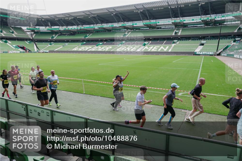 13.09.2026 - 21. swb-Marathon Bremen Michael Burmester http://msf.ph/oto/10488876 13.09.2026 10:36:22 Laufen im Stadion 10092, 10093, 10144, 10152, 10153, 10154, 10160, 10173, 10175, 10181, 10182, 10186, 10187, 10195, 10198, 10237, 10245, 10251, 10257, 10263, 10272, 10275, 10278, 10291, 10296, 10306, 10309, 10327, 10331, 10332, 10338, 10357, 10377, 10382, 10390, 10403, 10409, 10411, 10420, 10427, 10429, 10439, 10473, 10477, 10481, 10492, 10497, 10500, 10528, 10531, 10560, 10569, 10607, 10613, 10617, 10633, 10636, 10647, 10648, 10659, 10671, 10672, 10715 meine-sportfotos.de