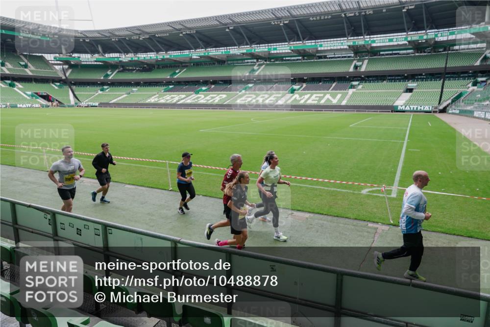 13.09.2026 - 21. swb-Marathon Bremen Michael Burmester http://msf.ph/oto/10488878 13.09.2026 10:36:24 Laufen im Stadion 10092, 10093, 10144, 10152, 10153, 10154, 10160, 10173, 10175, 10181, 10182, 10186, 10187, 10195, 10198, 10237, 10245, 10251, 10257, 10263, 10272, 10275, 10278, 10291, 10296, 10306, 10309, 10327, 10331, 10332, 10338, 10357, 10377, 10382, 10390, 10403, 10409, 10411, 10420, 10427, 10429, 10439, 10473, 10477, 10481, 10492, 10497, 10500, 10528, 10531, 10560, 10569, 10607, 10613, 10617, 10633, 10636, 10647, 10648, 10659, 10663, 10671, 10672, 10715 meine-sportfotos.de