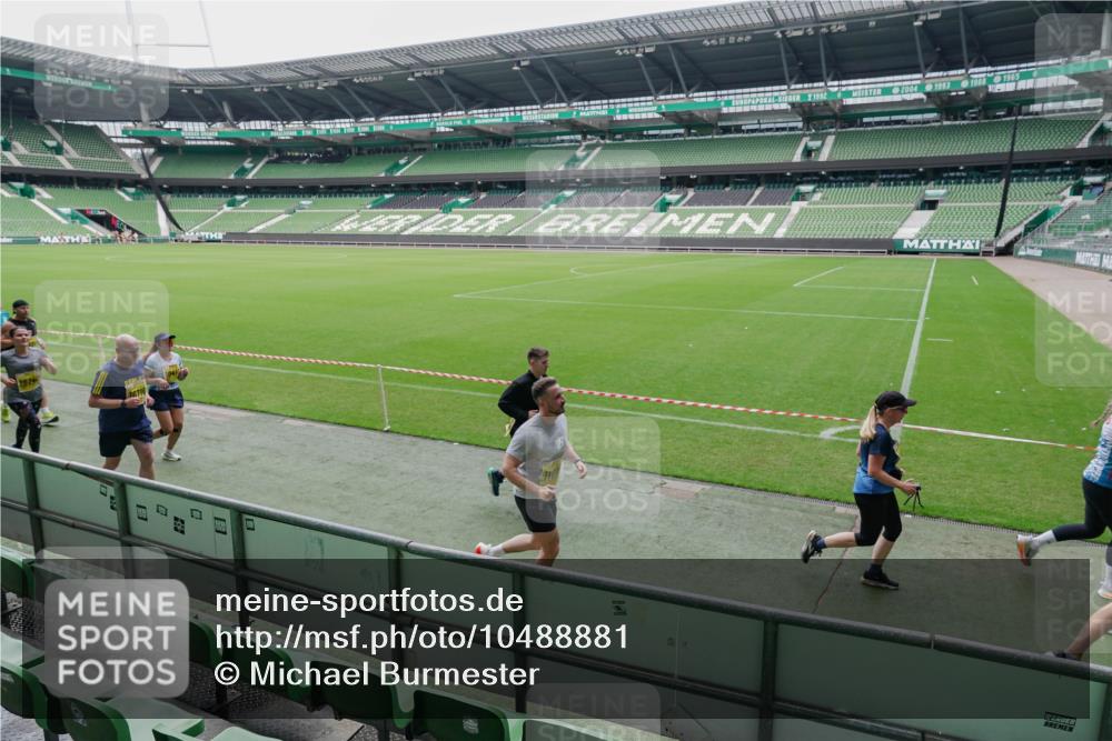13.09.2026 - 21. swb-Marathon Bremen Michael Burmester http://msf.ph/oto/10488881 13.09.2026 10:36:26 Laufen im Stadion 10092, 10093, 10144, 10152, 10153, 10154, 10160, 10173, 10175, 10181, 10182, 10186, 10187, 10195, 10198, 10237, 10245, 10251, 10257, 10263, 10272, 10275, 10278, 10291, 10296, 10306, 10309, 10327, 10331, 10332, 10338, 10357, 10377, 10382, 10390, 10403, 10409, 10411, 10420, 10427, 10429, 10439, 10473, 10477, 10481, 10492, 10497, 10500, 10528, 10531, 10560, 10569, 10607, 10613, 10617, 10633, 10636, 10647, 10648, 10659, 10663, 10671, 10672, 10715 meine-sportfotos.de