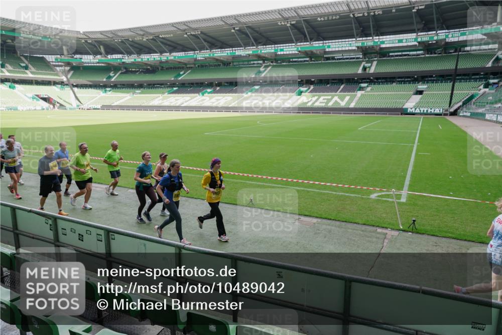 13.09.2026 - 21. swb-Marathon Bremen Michael Burmester http://msf.ph/oto/10489042 13.09.2026 10:39:22 Laufen im Stadion 10135, 10138, 10139, 10156, 10168, 10188, 10190, 10204, 10205, 10217, 10229, 10234, 10238, 10259, 10260, 10279, 10280, 10305, 10314, 10360, 10363, 10364, 10370, 10378, 10386, 10404, 10457, 10465, 10469, 10484, 10493, 10501, 10505, 10510, 10511, 10526, 10556, 10570, 10576, 10580, 10595, 10599, 10609, 10616, 10619, 10630, 10645, 10653, 10660, 10661, 10662, 10664, 10681, 10682, 10686, 10695, 10696, 10697, 10712, 10737, 10743, 10751, 10802, 10823 meine-sportfotos.de