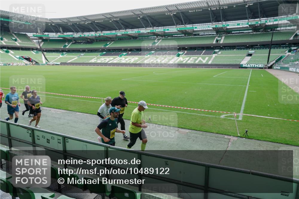 13.09.2026 - 21. swb-Marathon Bremen Michael Burmester http://msf.ph/oto/10489122 13.09.2026 10:40:55 Laufen im Stadion 10155, 10156, 10163, 10169, 10213, 10234, 10247, 10279, 10280, 10299, 10313, 10321, 10354, 10386, 10399, 10406, 10414, 10417, 10419, 10424, 10435, 10455, 10483, 10484, 10493, 10501, 10527, 10545, 10547, 10556, 10570, 10576, 10580, 10582, 10586, 10599, 10611, 10616, 10644, 10653, 10660, 10694, 10696, 10705, 10706, 10712, 10719, 10722, 10737, 10743, 10751, 10766, 10768, 10776, 10804, 10859, 10889, 11043, 11239 meine-sportfotos.de
