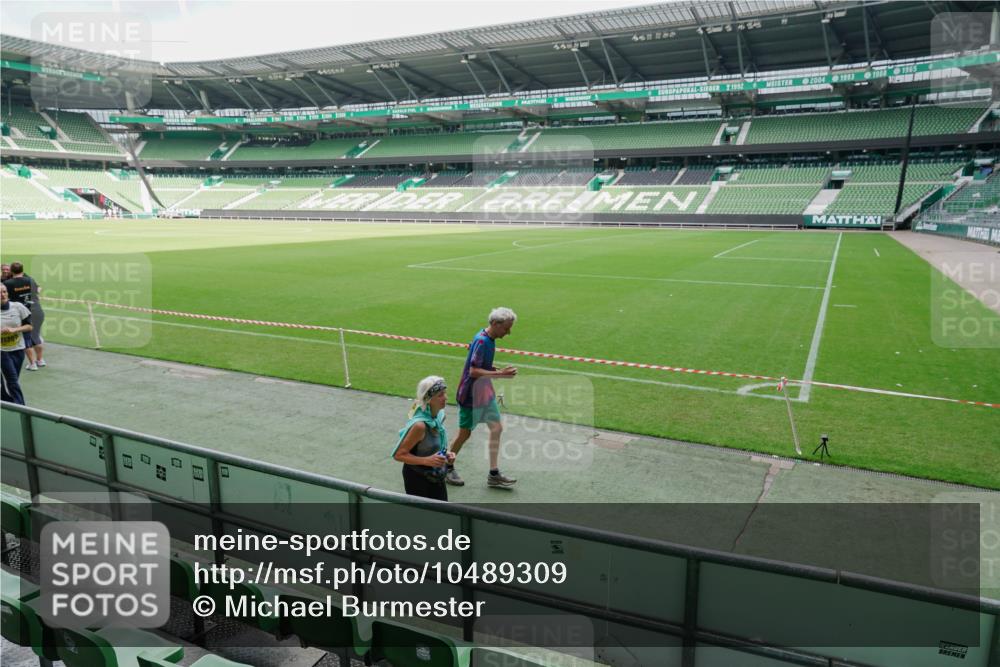 13.09.2026 - 21. swb-Marathon Bremen Michael Burmester http://msf.ph/oto/10489309 13.09.2026 10:44:58 Laufen im Stadion 10137, 10176, 10191, 10192, 10194, 10202, 10242, 10295, 10325, 10335, 10344, 10430, 10459, 10513, 10524, 10568, 10600, 10605, 10606, 10629, 10651, 10679, 10713, 10756, 10779, 10882, 10899, 10900, 10979, 10997, 10999, 11081, 11200, 11217, 11233, 11264, 11307, 11333, 11337, 11355, 11385, 11408, 11448, 11456, 11461, 11495, 11629, 11808, 11932, 11943, 12057, 12089, 12151, 12153, 12177, 12178, 12224, 12226, 12311, 12321, 12539, 10148, 10163 meine-sportfotos.de
