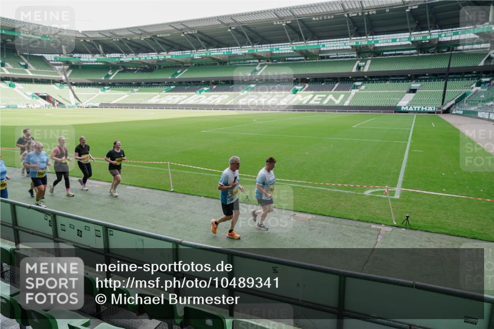 13.09.2026 - 21. swb-Marathon Bremen Michael Burmester http://msf.ph/oto/10489341 13.09.2026 10:45:48 Laufen im Stadion 10137, 10176, 10191, 10192, 10194, 10202, 10242, 10344, 10430, 10472, 10524, 10535, 10568, 10600, 10651, 10679, 10713, 10979, 11050, 11081, 11181, 11200, 11244, 11296, 11309, 11367, 11385, 11457, 11495, 11529, 11530, 11546, 11574, 11629, 11675, 11709, 11760, 11808, 11821, 11932, 11943, 12057, 12089, 12151, 12153, 12177, 12178, 12211, 12224, 12226, 12285, 12311, 12316, 12317, 12321, 12374, 12422, 12462, 12539, 10002, 10148, 10163, 10303, 10330, 10361 meine-sportfotos.de