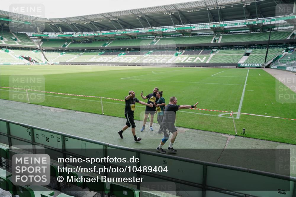 13.09.2026 - 21. swb-Marathon Bremen Michael Burmester http://msf.ph/oto/10489404 13.09.2026 10:47:46 Laufen im Stadion 10161, 10264, 10292, 10349, 10407, 10440, 10535, 10732, 10789, 10895, 10925, 10933, 10970, 11104, 11262, 11296, 11423, 11443, 11457, 11529, 11530, 11546, 11573, 11579, 11639, 11663, 11675, 11698, 12083, 12157, 12316, 12317, 12340, 12422, 12444, 12471, 12472, 12542, 12561, 10004, 10005, 10176, 10191, 10192, 10271, 10295, 10325, 10335, 10344, 10459, 10513, 10568, 10605, 10606, 10629, 10679, 10713, 10756, 10779, 10882, 10979, 10997, 10999, 11081, 11233, 11495 meine-sportfotos.de