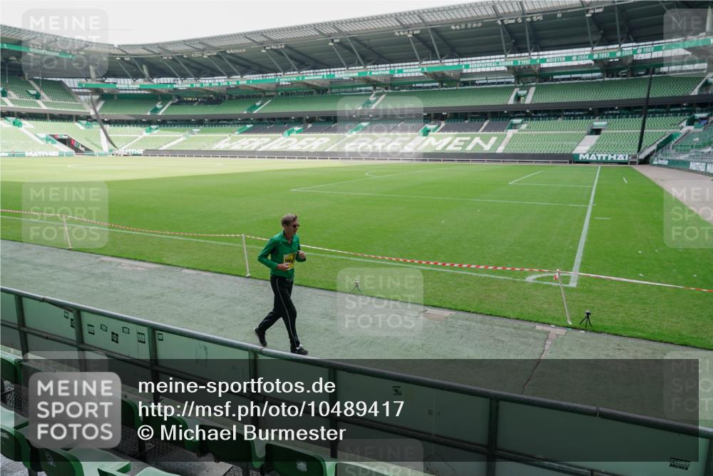 13.09.2026 - 21. swb-Marathon Bremen Michael Burmester http://msf.ph/oto/10489417 13.09.2026 10:49:03 Laufen im Stadion 10264, 10292, 10407, 10413, 10440, 10732, 10754, 10789, 10925, 11104, 11254, 11262, 11423, 11443, 11541, 11663, 11698, 11712, 11851, 11942, 11980, 12083, 12340, 12440, 12444, 12471, 12472, 12542, 12561, 10137, 10191, 10192, 10194, 10202, 10242, 10344, 10430, 10472, 10524, 10568, 10600, 10651, 10679, 10713, 10979, 11050, 11081, 11181, 11200, 11244, 11296, 11309, 11367, 11495, 11529, 11546, 11574, 11675, 11709, 11760, 11821, 12089, 12153, 12177, 12178 meine-sportfotos.de