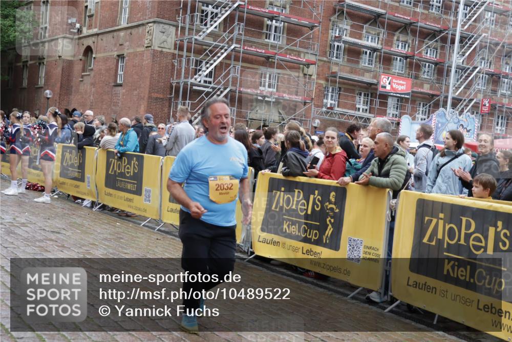 13.09.2026 - Kiel Lauf Yannick Fuchs http://msf.ph/oto/10489522 13.09.2026 11:24:40 Laufen 2006, 2032 meine-sportfotos.de