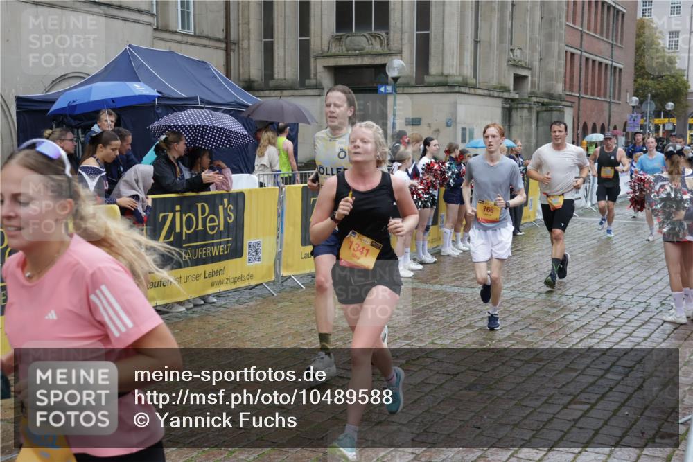 13.09.2026 - Kiel Lauf Yannick Fuchs http://msf.ph/oto/10489588 13.09.2026 11:41:43 Laufen 1, 49, 1341, 632, 2004, 766 meine-sportfotos.de