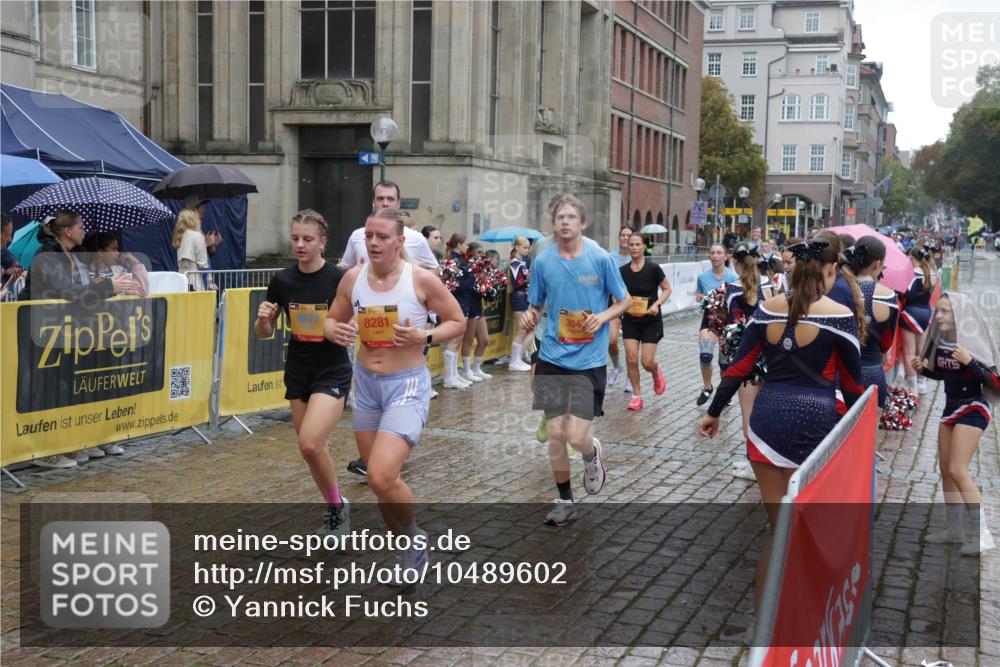 13.09.2026 - Kiel Lauf Yannick Fuchs http://msf.ph/oto/10489602 13.09.2026 11:41:51 Laufen 9277, 8281 meine-sportfotos.de