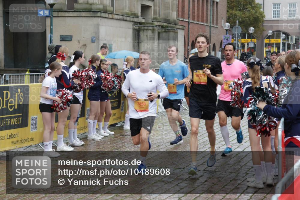 13.09.2026 - Kiel Lauf Yannick Fuchs http://msf.ph/oto/10489608 13.09.2026 11:41:55 Laufen 39, 7858, 6217, 38, 10373 meine-sportfotos.de