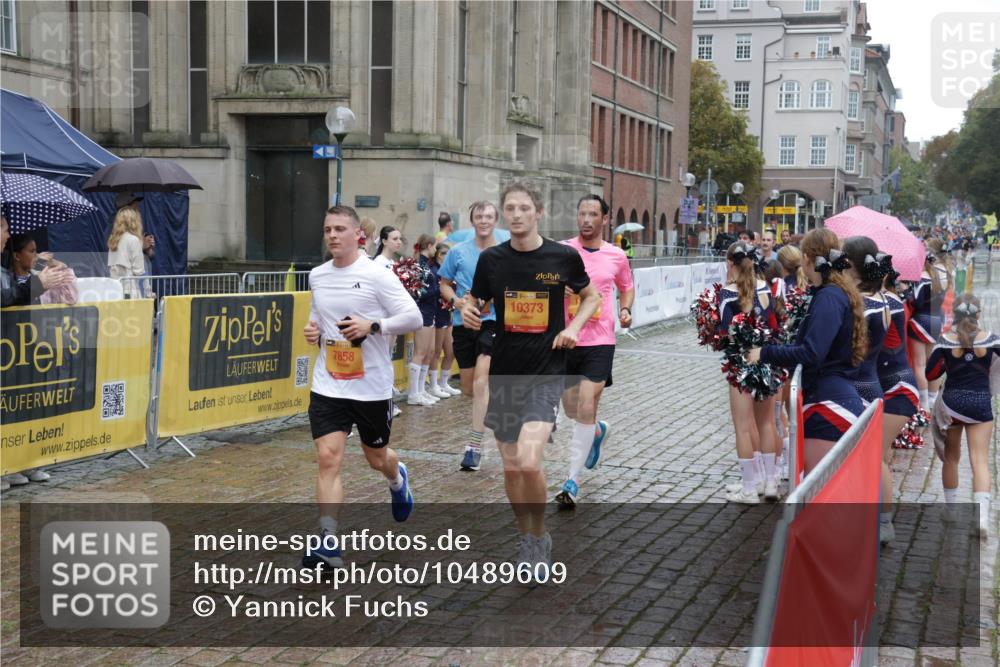 13.09.2026 - Kiel Lauf Yannick Fuchs http://msf.ph/oto/10489609 13.09.2026 11:41:56 Laufen 7858, 10373 meine-sportfotos.de