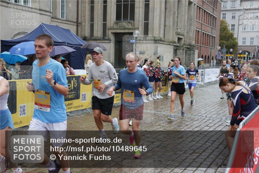 13.09.2026 - Kiel Lauf Yannick Fuchs http://msf.ph/oto/10489645 13.09.2026 11:42:30 Laufen 39, 5979, 1, 39, 2591, 7562 meine-sportfotos.de