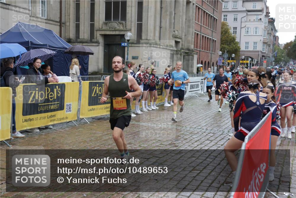 13.09.2026 - Kiel Lauf Yannick Fuchs http://msf.ph/oto/10489653 13.09.2026 11:42:33 Laufen 5571, 11 meine-sportfotos.de