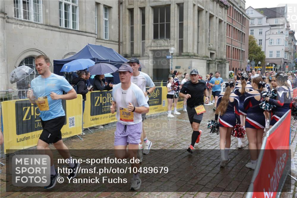 13.09.2026 - Kiel Lauf Yannick Fuchs http://msf.ph/oto/10489679 13.09.2026 11:42:48 Laufen 5985, 3765, 12461 meine-sportfotos.de