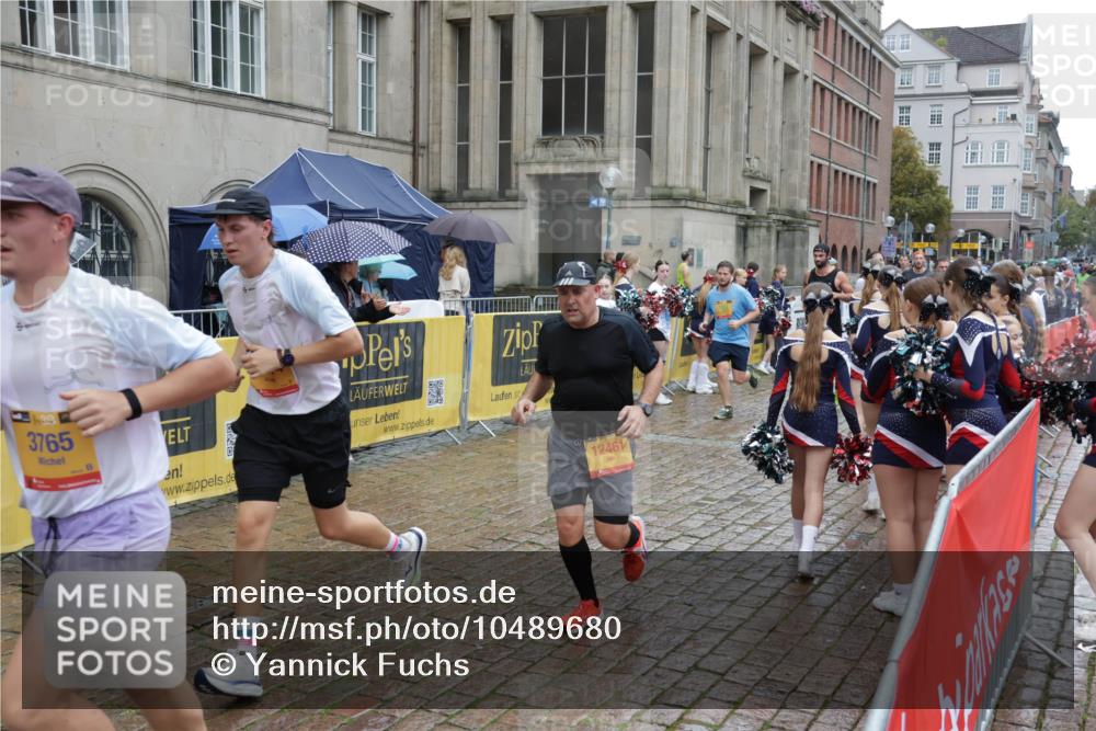 13.09.2026 - Kiel Lauf Yannick Fuchs http://msf.ph/oto/10489680 13.09.2026 11:42:48 Laufen 3765, 12461 meine-sportfotos.de
