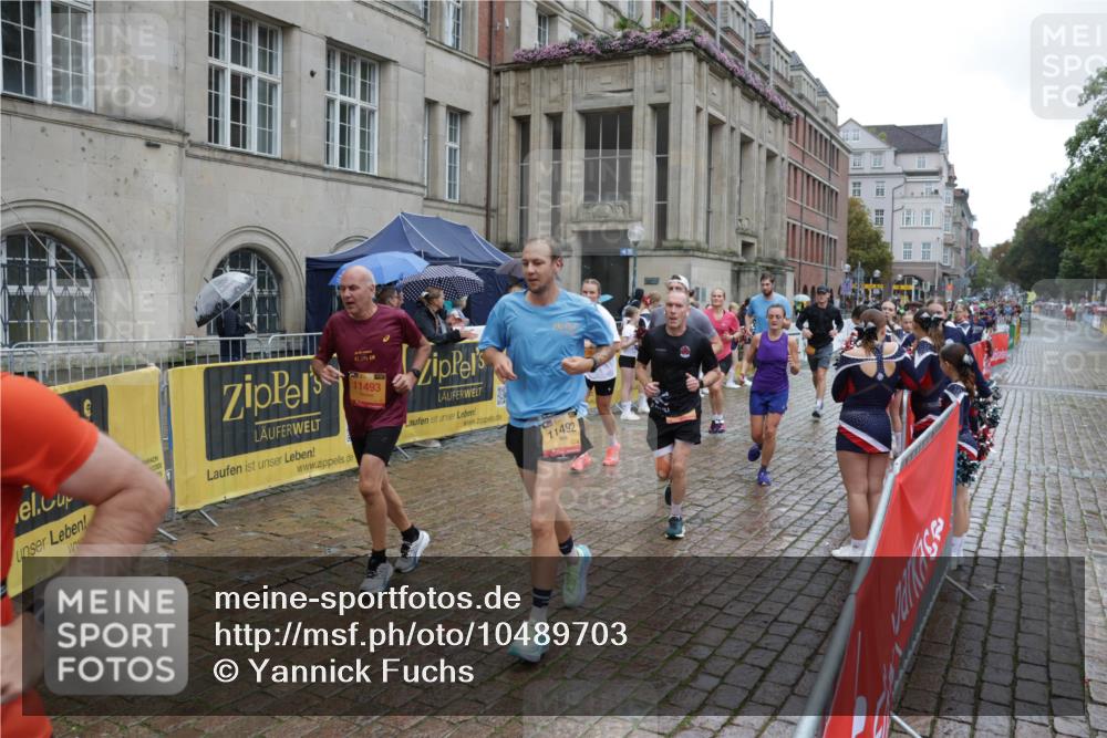 13.09.2026 - Kiel Lauf Yannick Fuchs http://msf.ph/oto/10489703 13.09.2026 11:42:55 Laufen 42, 195, 11493, 11492 meine-sportfotos.de