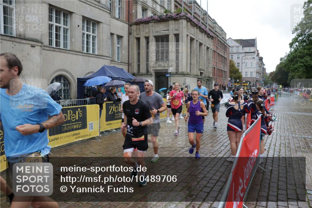 13.09.2026 - Kiel Lauf Yannick Fuchs http://msf.ph/oto/10489706 13.09.2026 11:42:56 Laufen 11492, 030, 7770 meine-sportfotos.de
