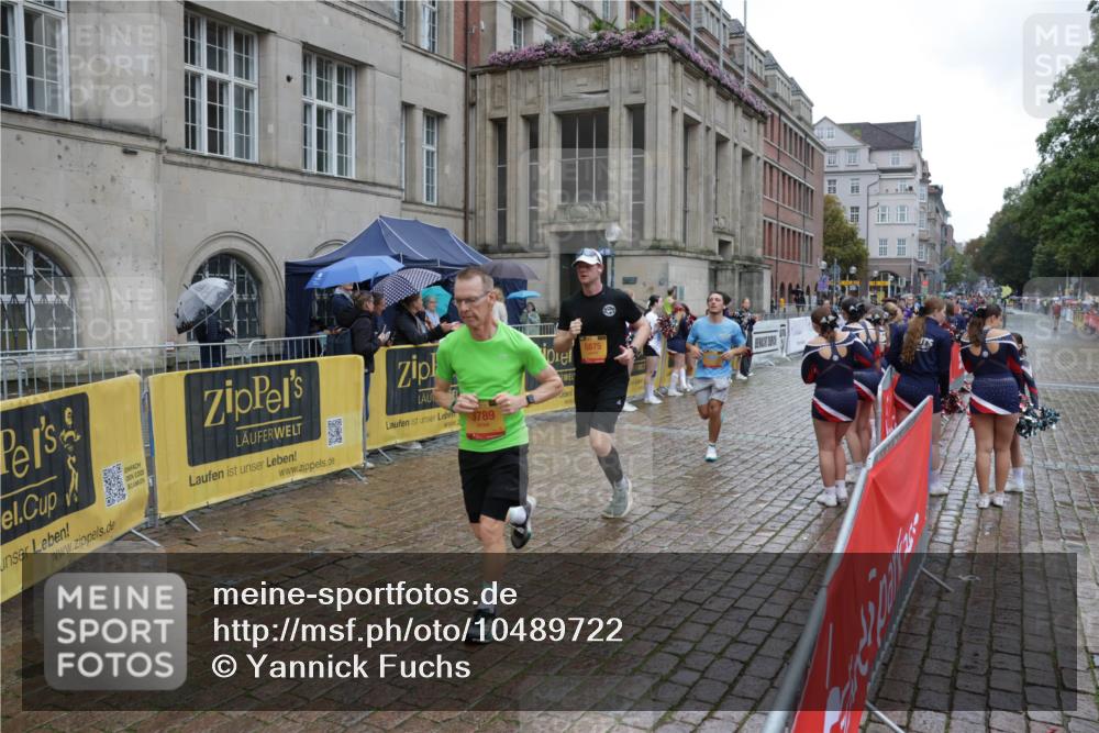 13.09.2026 - Kiel Lauf Yannick Fuchs http://msf.ph/oto/10489722 13.09.2026 11:43:03 Laufen 5875, 3789 meine-sportfotos.de