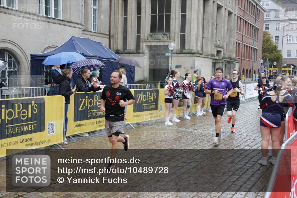 13.09.2026 - Kiel Lauf Yannick Fuchs http://msf.ph/oto/10489728 13.09.2026 11:43:08 Laufen 8513, 799 meine-sportfotos.de