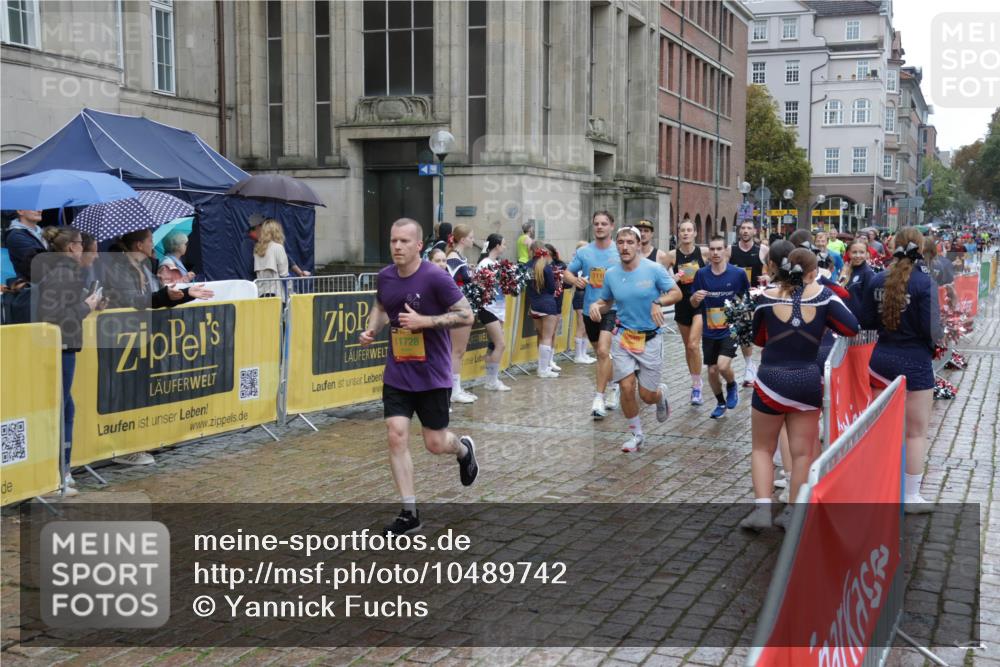 13.09.2026 - Kiel Lauf Yannick Fuchs http://msf.ph/oto/10489742 13.09.2026 11:43:13 Laufen 11728 meine-sportfotos.de