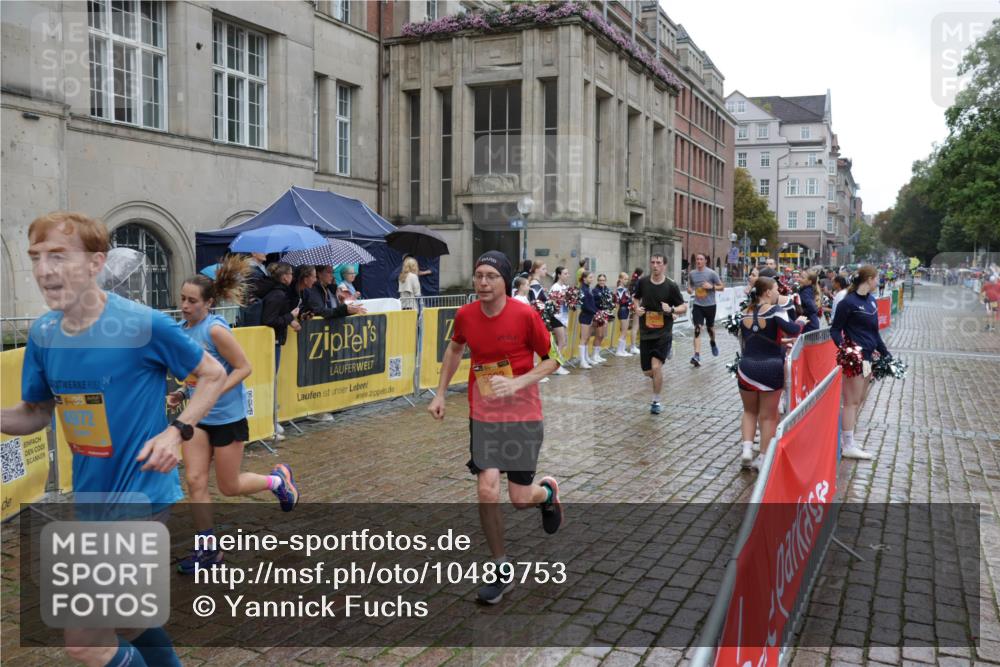 13.09.2026 - Kiel Lauf Yannick Fuchs http://msf.ph/oto/10489753 13.09.2026 11:43:19 Laufen 39, 972 meine-sportfotos.de