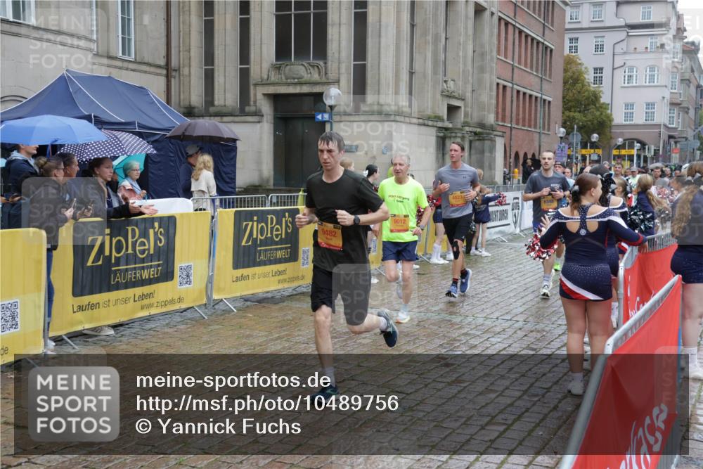 13.09.2026 - Kiel Lauf Yannick Fuchs http://msf.ph/oto/10489756 13.09.2026 11:43:20 Laufen 9482, 9012, 4825, 6348 meine-sportfotos.de