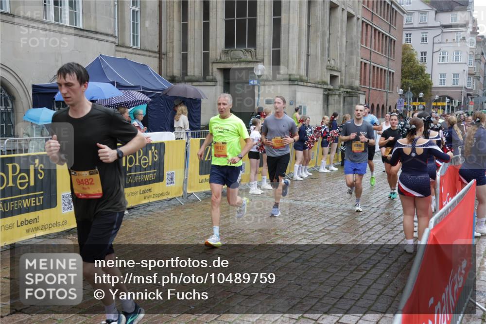 13.09.2026 - Kiel Lauf Yannick Fuchs http://msf.ph/oto/10489759 13.09.2026 11:43:21 Laufen 9482, 6348, 9012 meine-sportfotos.de