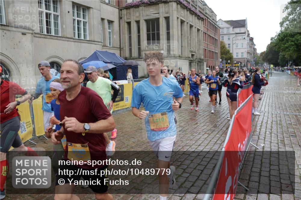 13.09.2026 - Kiel Lauf Yannick Fuchs http://msf.ph/oto/10489779 13.09.2026 11:43:28 Laufen 799, 38, 6160, 38, 1410 meine-sportfotos.de