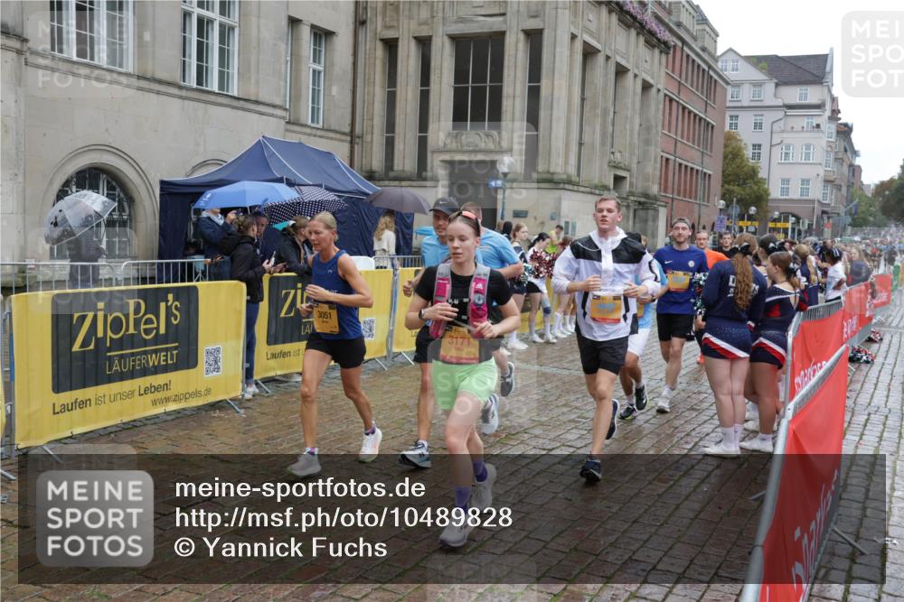 13.09.2026 - Kiel Lauf Yannick Fuchs http://msf.ph/oto/10489828 13.09.2026 11:44:03 Laufen 3051, 3171 meine-sportfotos.de