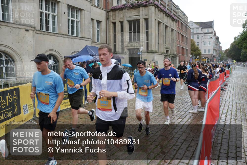 13.09.2026 - Kiel Lauf Yannick Fuchs http://msf.ph/oto/10489831 13.09.2026 11:44:04 Laufen 48, 9492 meine-sportfotos.de