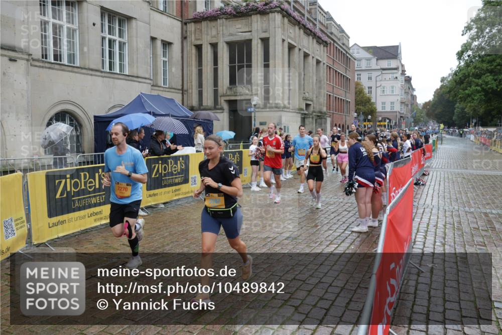 13.09.2026 - Kiel Lauf Yannick Fuchs http://msf.ph/oto/10489842 13.09.2026 11:44:08 Laufen 2270 meine-sportfotos.de