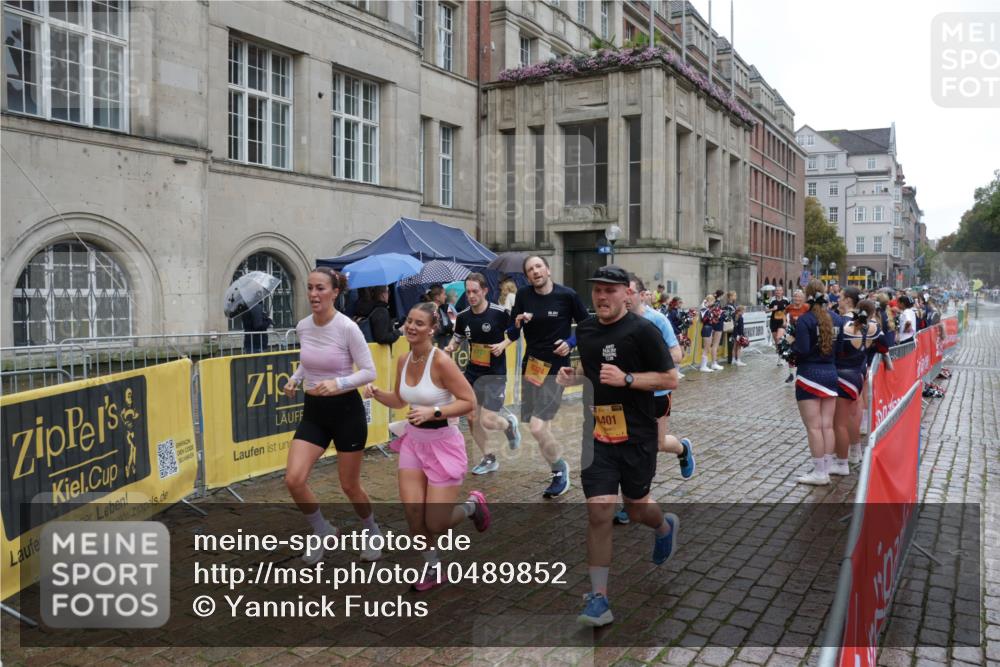 13.09.2026 - Kiel Lauf Yannick Fuchs http://msf.ph/oto/10489852 13.09.2026 11:44:11 Laufen 401 meine-sportfotos.de