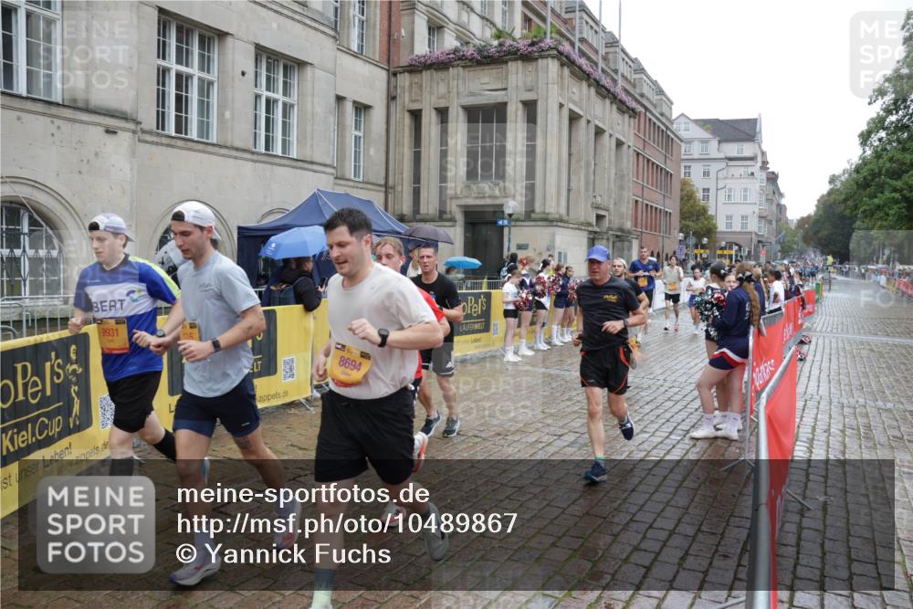 13.09.2026 - Kiel Lauf Yannick Fuchs http://msf.ph/oto/10489867 13.09.2026 11:44:19 Laufen 9931, 8694 meine-sportfotos.de